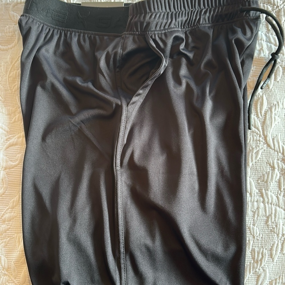 Game Time Active Rapid Dry Tech Black Shorts - Med 32-35 waist NWT - Picture 10 of 11